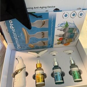 Dermatone Pro Anti-Aging Device & anti-aging Serum Vitamin C Set